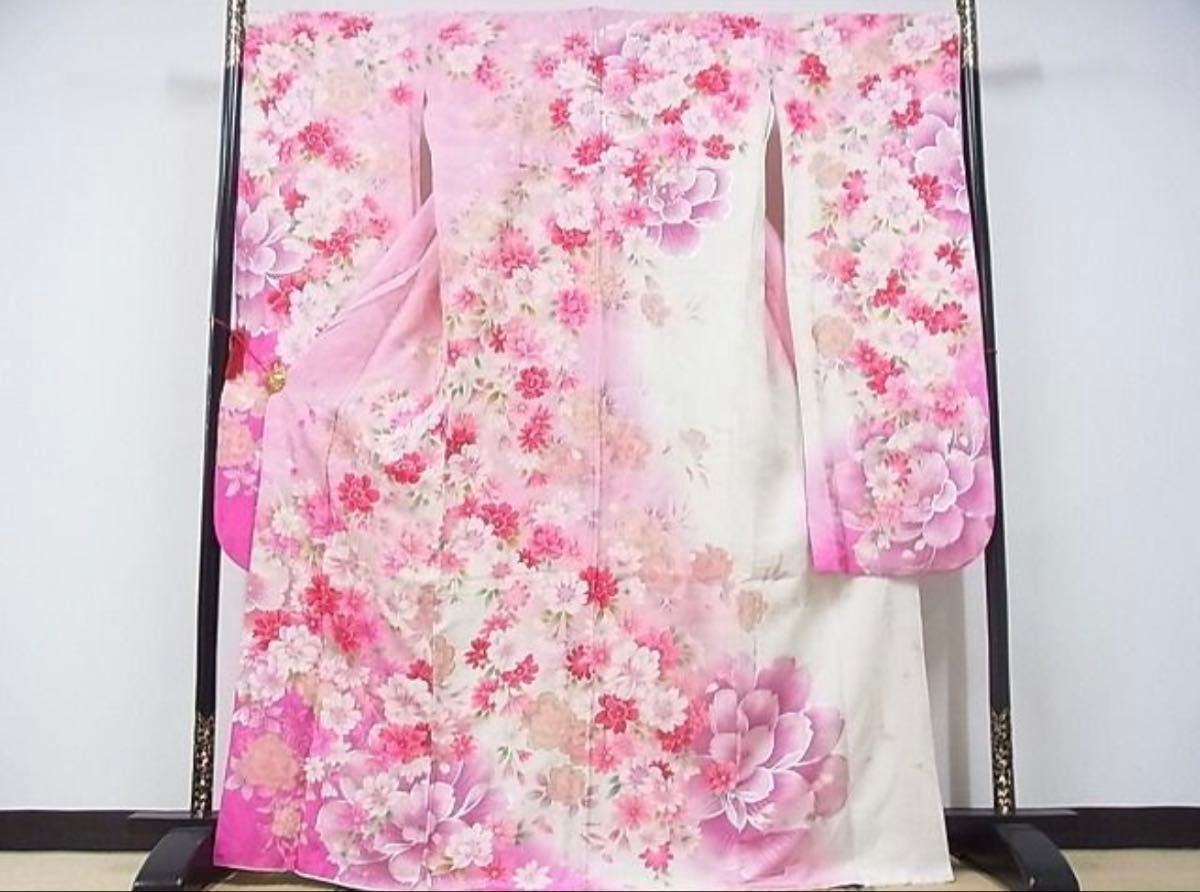 豪華振袖 森英恵・HANAE MORI 刺繍 桜舞花文 銀通し 正絹 身丈 豪華振袖 森英恵・HANAE MORI 刺繍 桜舞花文 銀通し 正絹 身丈