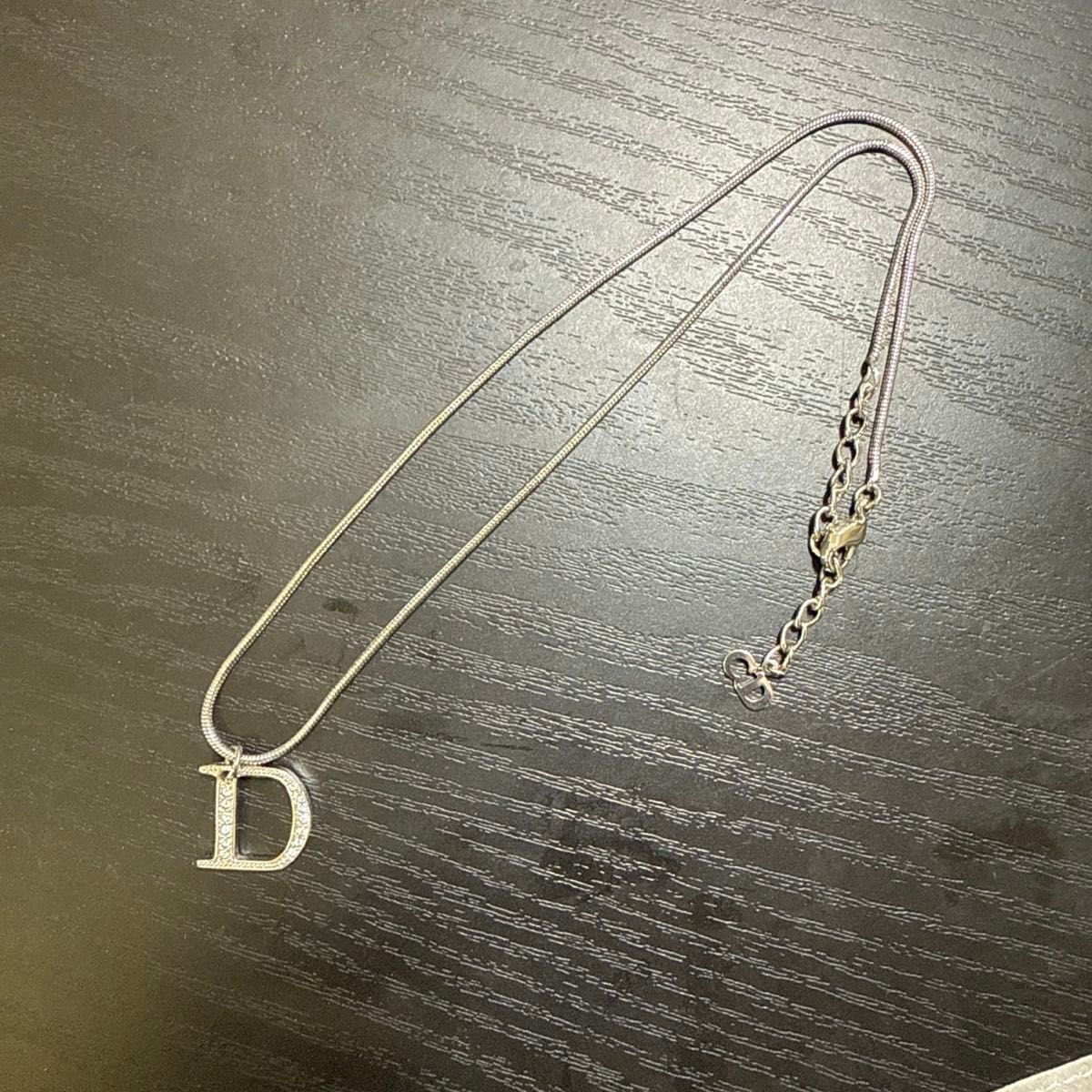 Christian Dior クリスチャンディオール ラインストーン付きD Christian Dior クリスチャンディオール ラインストーン付きD