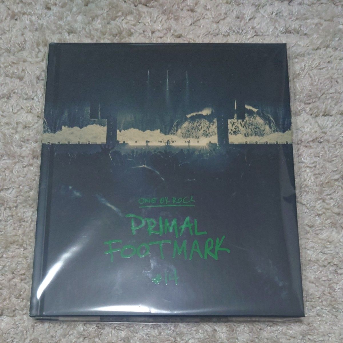 新品同様】ONE OK ROCK PRIMAL FOOTMARK ワンオクロック 新品同様】ONE OK ROCK PRIMAL FOOTMARK ワンオクロック