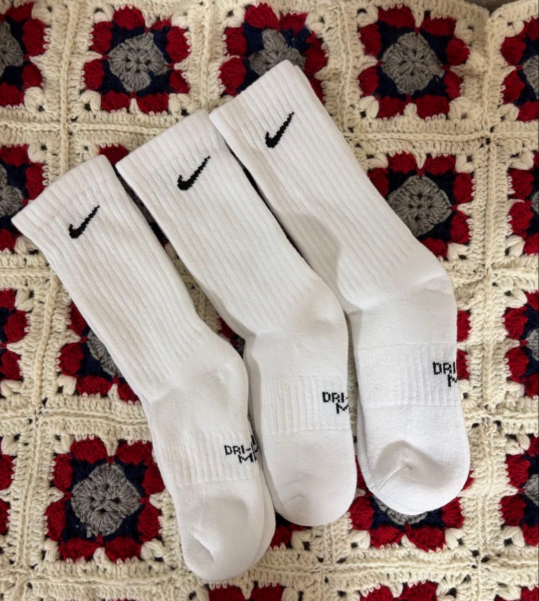 あろは様専用【NIKE】新品未使用 ナイキ ソックス白 23〜25cm10
