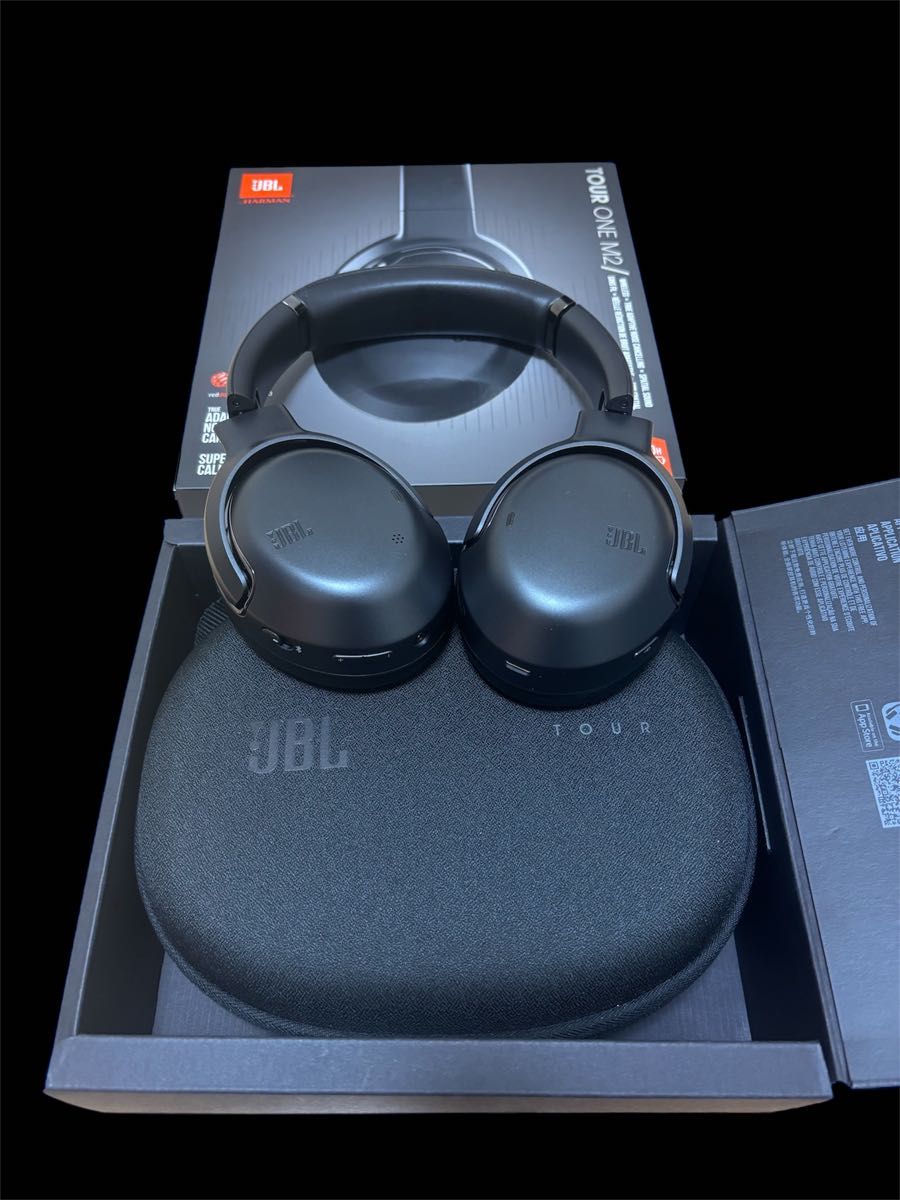 JBL Tour One M2 ワイヤレスノイズキャンセリングヘッドホン JBL Tour One M2 ワイヤレスノイズキャンセリングヘッドホン