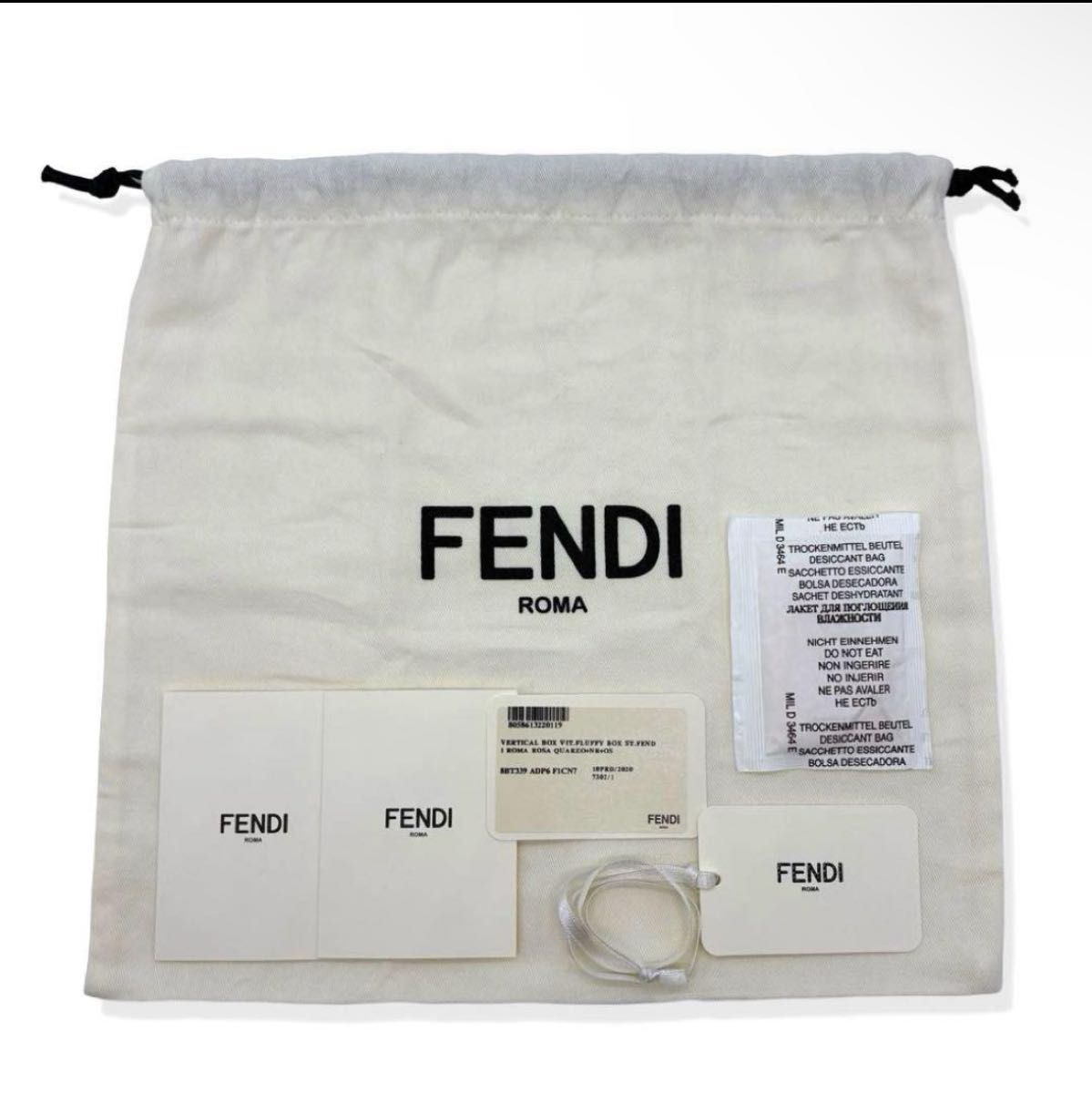 現行正規品 FENDI ショルダーバッグ ポシェット レザー ピンク 現行正規品 FENDI ショルダーバッグ ポシェット レザー ピンク