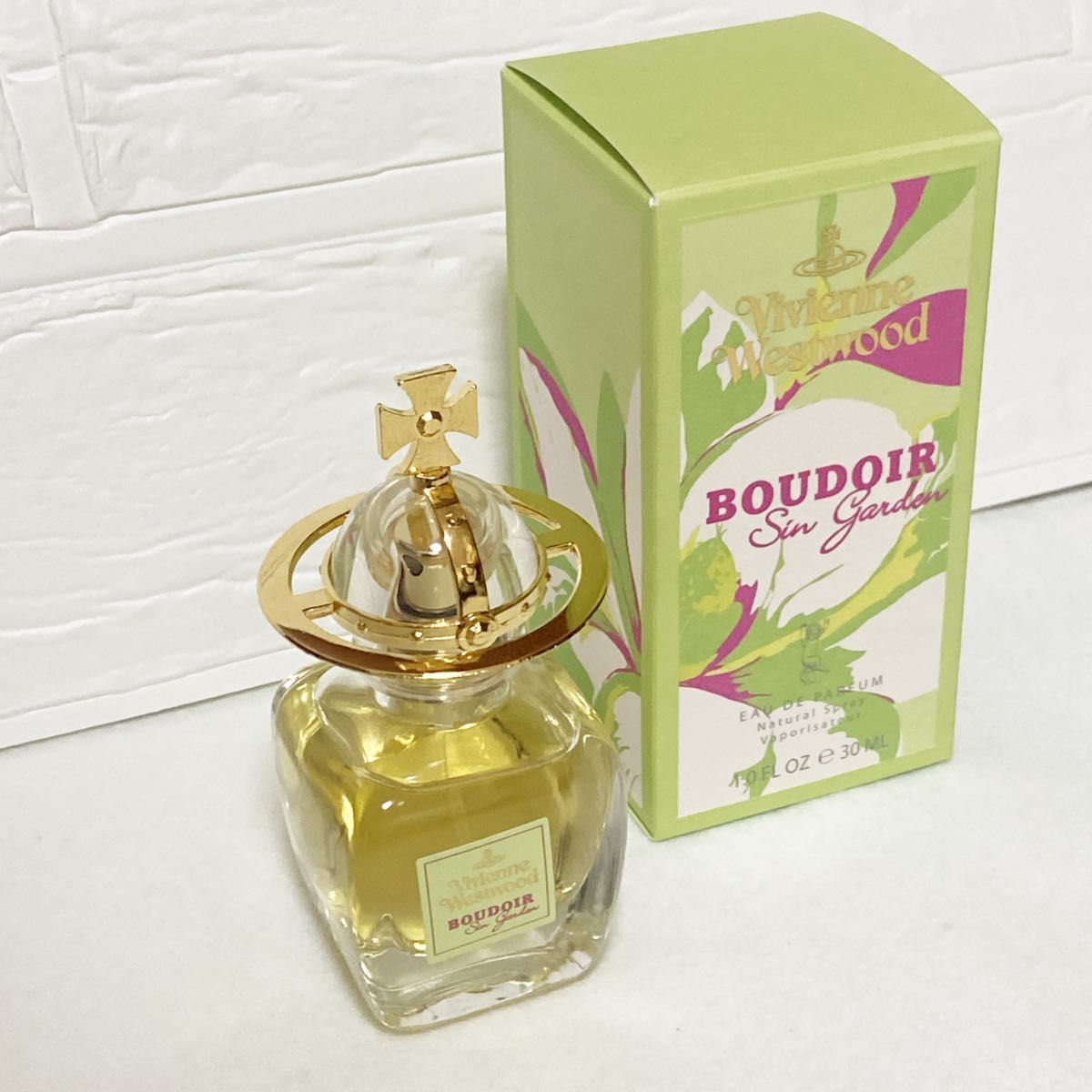 ほぼ未使用】VIVIENNE WESTWOOD 香水 ブドワール シンガーデン ほぼ未使用】VIVIENNE WESTWOOD 香水 ブドワール シンガーデン