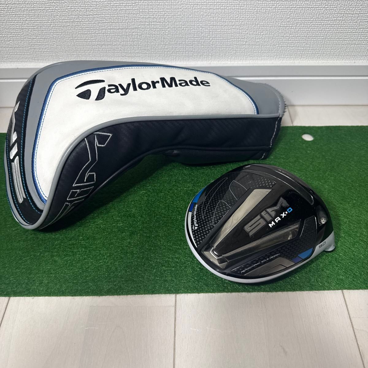テーラーメイド SIM MAX D ドライバー 9° ヘッドカバー付き テーラーメイド SIM MAX D ドライバー 9° ヘッドカバー付き