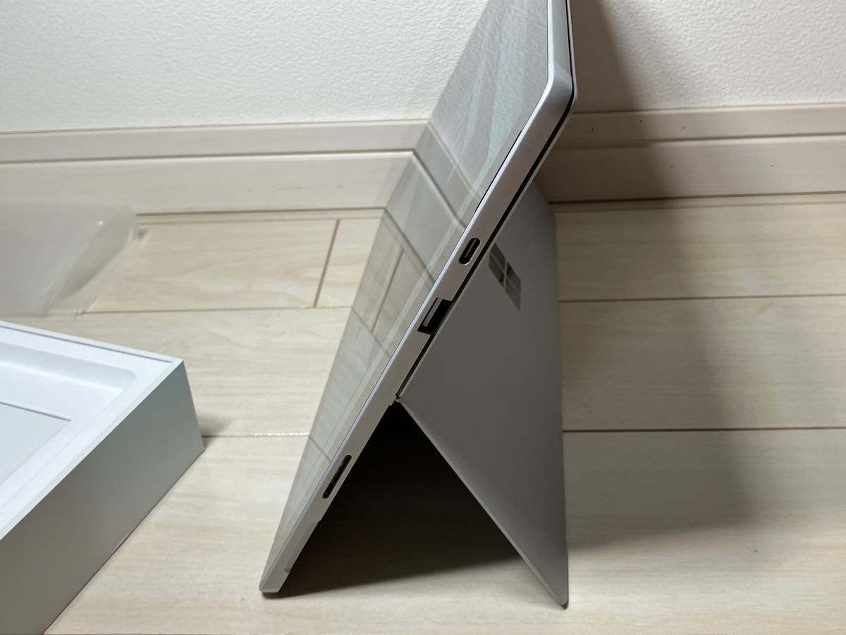 Microsoft Surface pro7+ Corei5 1135G7 SSD 128GB 8GB Microsoft Surface pro7+ Corei5 1135G7 SSD 128GB 8GB