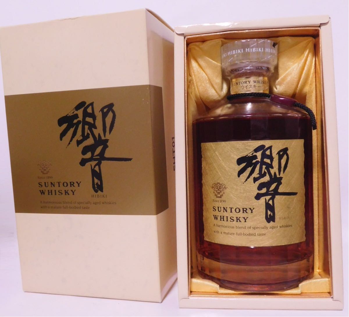 古酒 サントリー ウイスキー 響 ゴールドラベル 750ml 43 古酒 サントリー ウイスキー 響 ゴールドラベル 750ml 43
