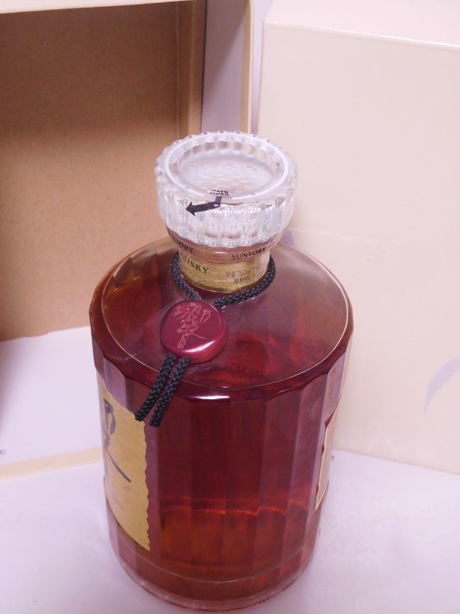 古酒 サントリー ウイスキー 響 ゴールドラベル 750ml 43 古酒 サントリー ウイスキー 響 ゴールドラベル 750ml 43