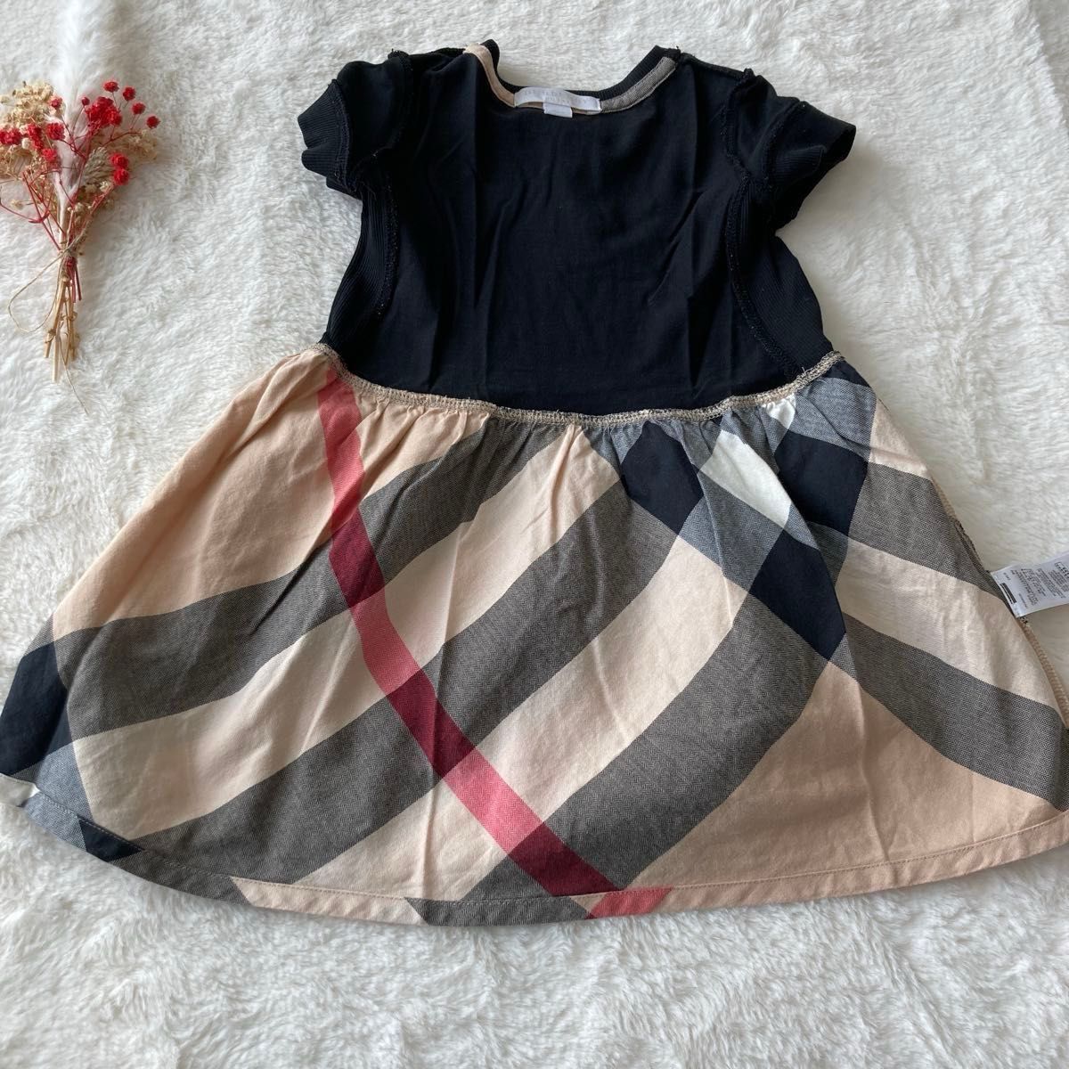 極美品 子供用 BURBERRY バーバリー ノバチェックワンピース 極美品 子供用 BURBERRY バーバリー ノバチェックワンピース