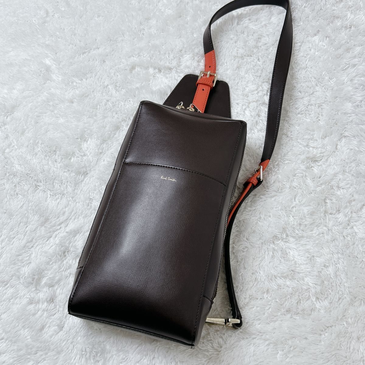 至高の逸品】 ポールスミス Paul smith レザー ボディバッグ 至高の逸品】 ポールスミス Paul smith レザー ボディバッグ