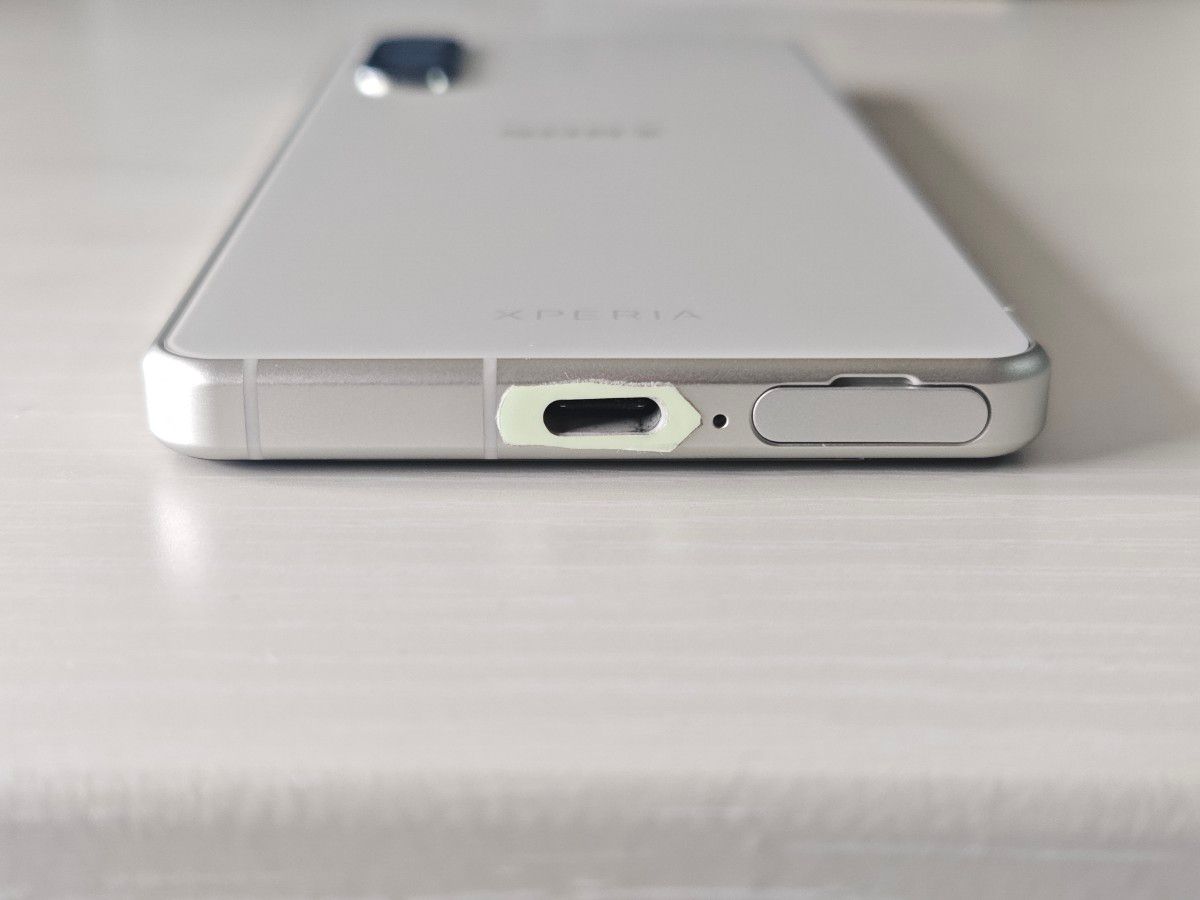 極美品】Xperia 5 Ⅳ エクリュホワイト SIMフリー SoftBank版 極美品】Xperia 5 Ⅳ エクリュホワイト SIMフリー SoftBank版