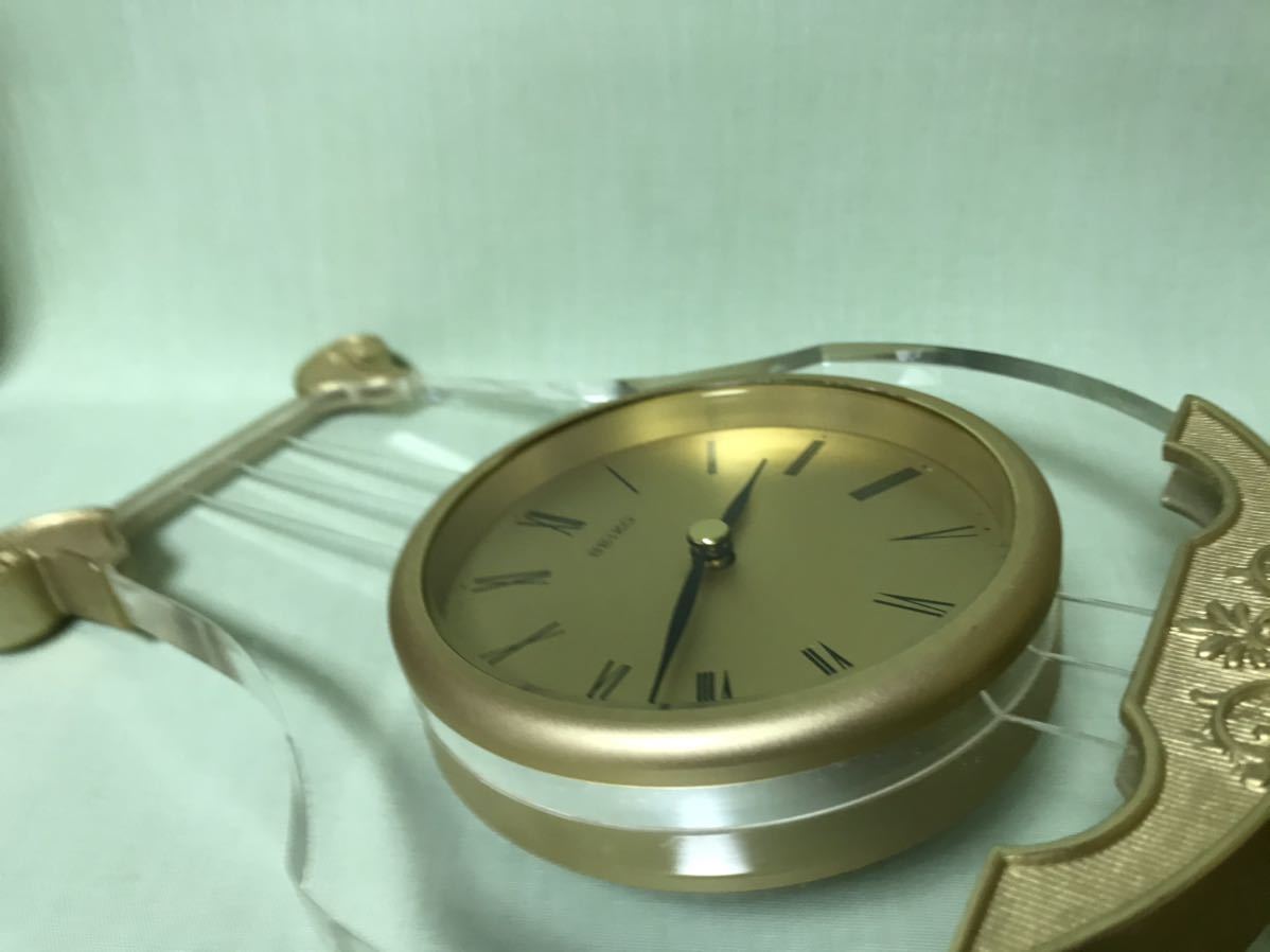 SEIKO セイコークロック ハープ　弦楽器をモチーフにした置き時計　色調金色　ゴールド　レア　国産　日本製　卓上時計_画像5