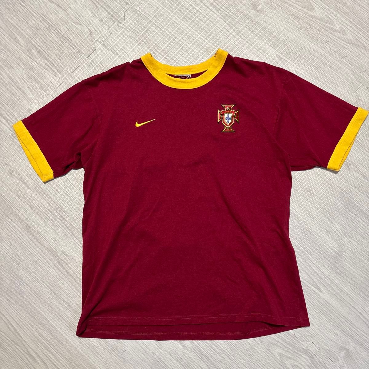 00s NIKEリンガーネックTシャツ ポルトガル代表 エンジ 半袖 00s NIKEリンガーネックTシャツ ポルトガル代表 エンジ 半袖