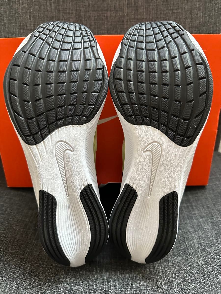 新品未使用 ナイキ(NIKE)ズームフライ3/希少レアモデル 新品未使用 ナイキ(NIKE)ズームフライ3/希少レアモデル
