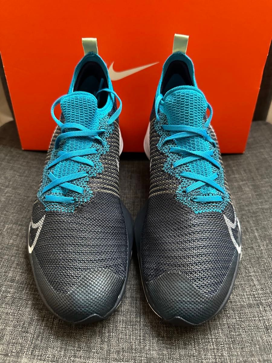 新品同様 ナイキ(NIKE)エアズームテンポネクスト%FK|Yahoo 新品同様 ナイキ(NIKE)エアズームテンポネクスト%FK|Yahoo