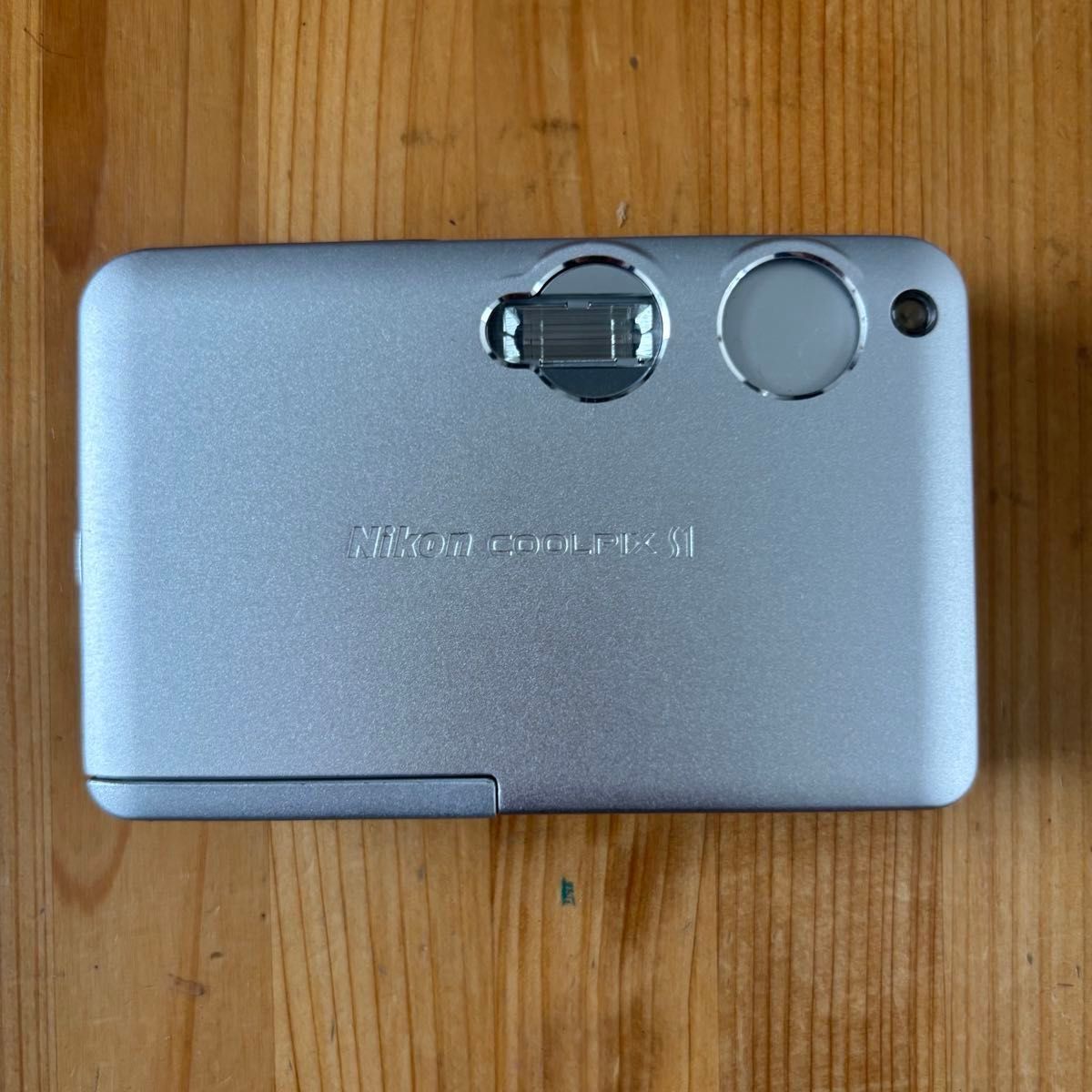 Nikon Coolpix S1 デジタルカメラ シルバー|Yahoo!フリマ(旧 Nikon Coolpix S1 デジタルカメラ シルバー|Yahoo!フリマ(旧