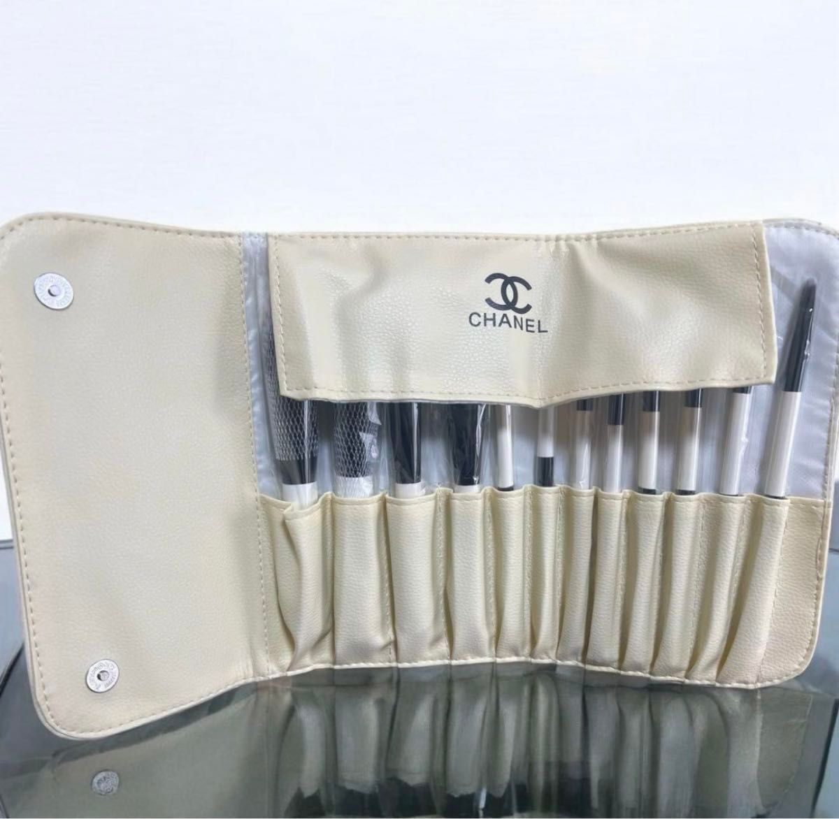 CHANEL】メイクブラシセット 未使用 美品 箱入り|Yahoo!フリマ CHANEL】メイクブラシセット 未使用 美品 箱入り|Yahoo!フリマ