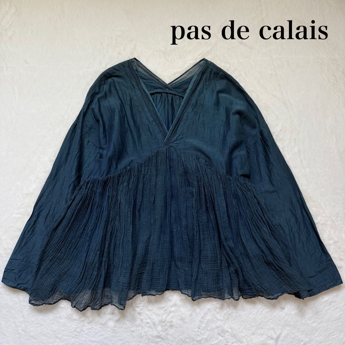 pas de calais パドカレ植物染め 長袖 ブラウスプルオーバー V pas de calais パドカレ植物染め 長袖 ブラウスプルオーバー V