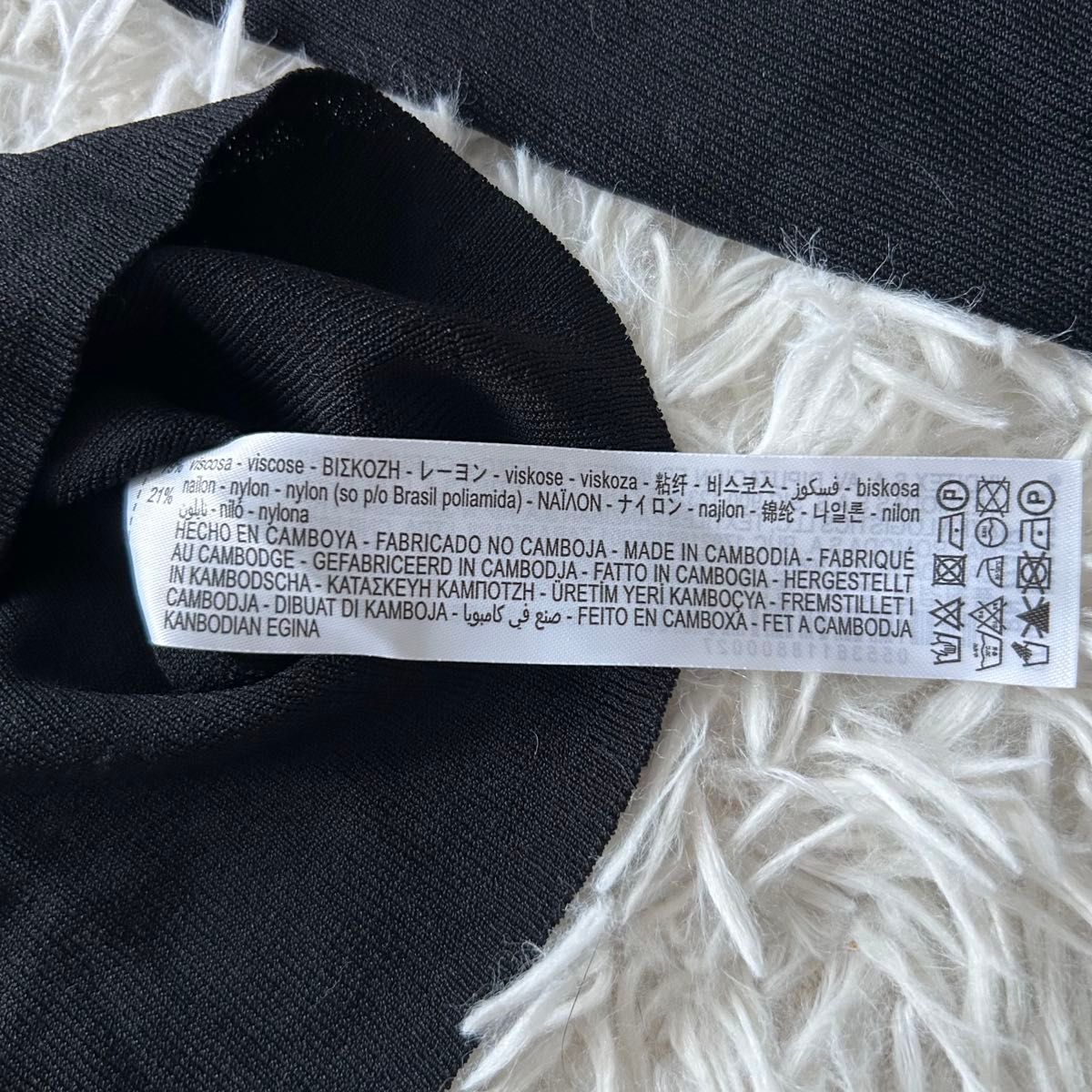 新品 タグ付 ZARA ザラ ニット 薄手 ブラック 春 夏 向き S 新品 タグ付 ZARA ザラ ニット 薄手 ブラック 春 夏 向き S