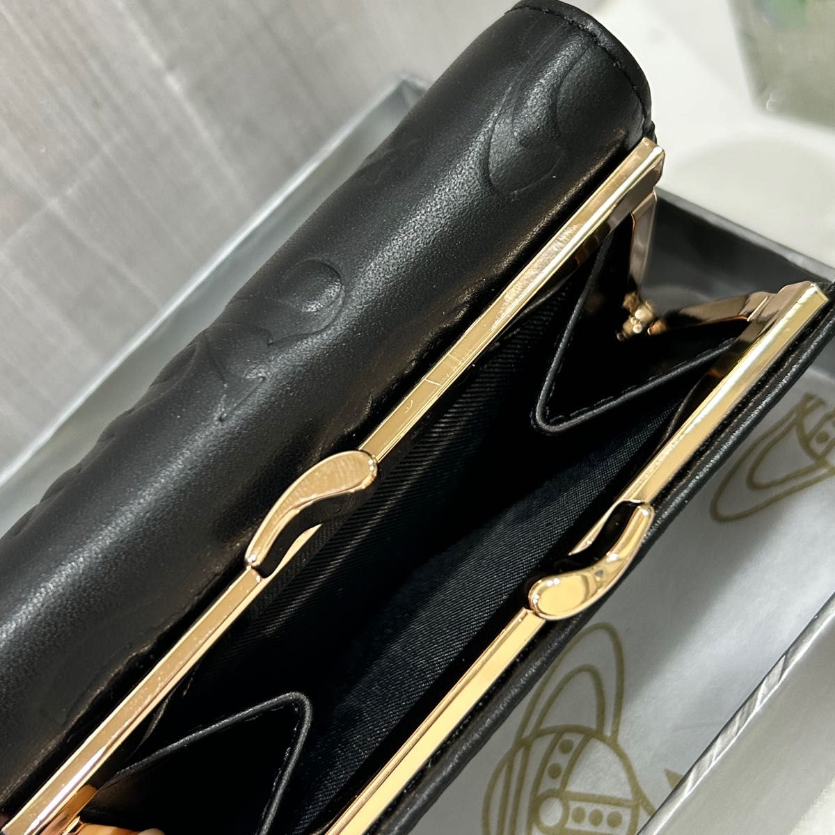 Vivienne Westwood 三つ折り財布 がま口 オーブ 黒|Yahoo Vivienne Westwood 三つ折り財布 がま口 オーブ 黒|Yahoo