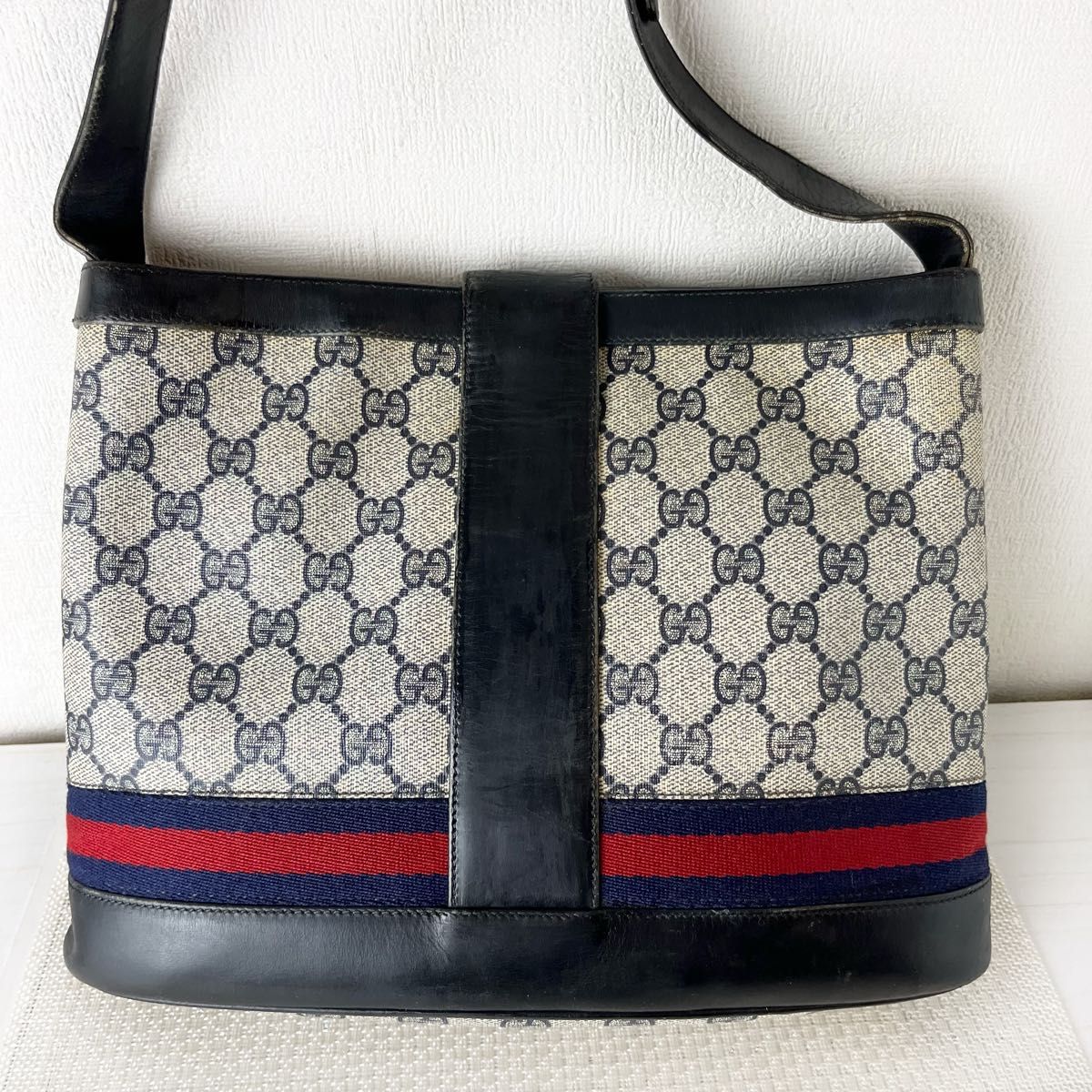 GUCCI グッチ GGスプリーム ショルダーバッグ シェリーライン GUCCI グッチ GGスプリーム ショルダーバッグ シェリーライン