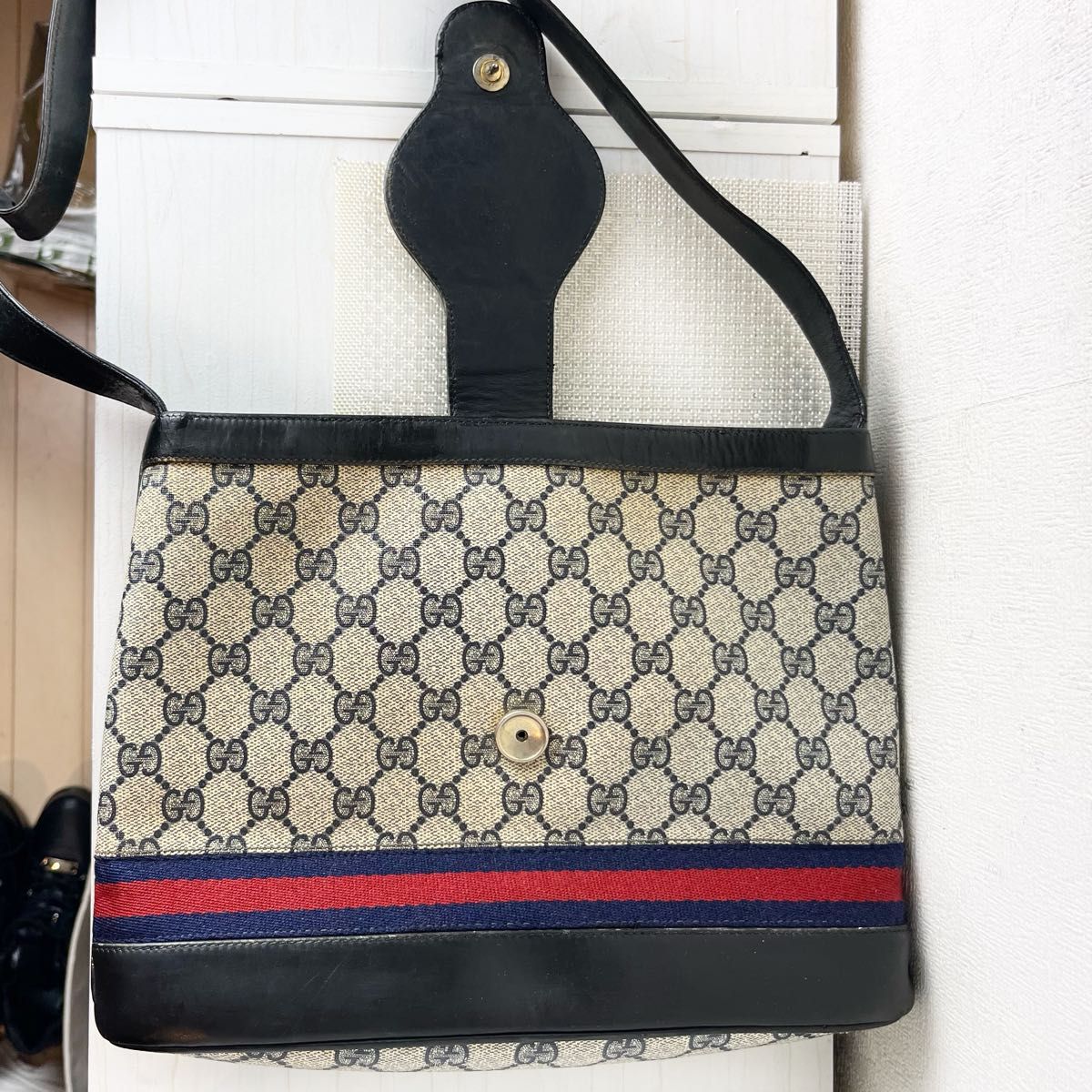 GUCCI グッチ GGスプリーム ショルダーバッグ シェリーライン GUCCI グッチ GGスプリーム ショルダーバッグ シェリーライン