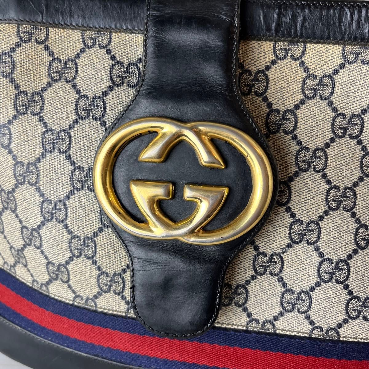 GUCCI グッチ GGスプリーム ショルダーバッグ シェリーライン GUCCI グッチ GGスプリーム ショルダーバッグ シェリーライン