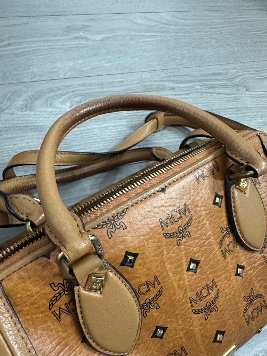 MCM ロゴプリント ハンドバッグ|Yahoo!フリマ(旧PayPayフリマ) MCM ロゴプリント ハンドバッグ|Yahoo!フリマ(旧PayPayフリマ)