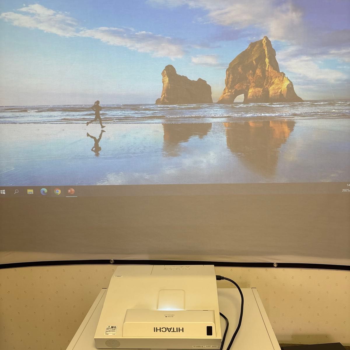 日立 超短焦点プロジェクターCP-TW3005|Yahoo!フリマ(旧PayPay 日立 超短焦点プロジェクターCP-TW3005|Yahoo!フリマ(旧PayPay