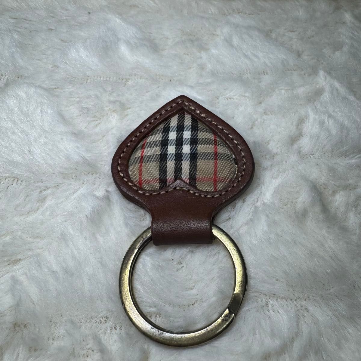 BURBERRY バーバリー キーリング ノバチェック ハート 箱付き BURBERRY バーバリー キーリング ノバチェック ハート 箱付き