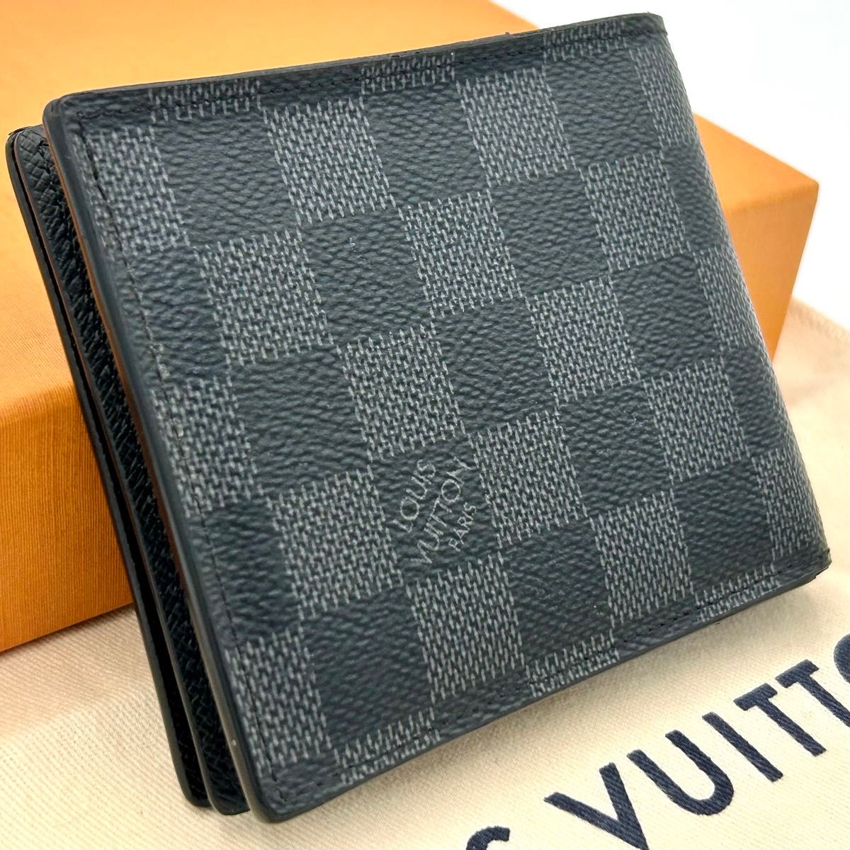LOUIS VUITTON ルイヴィトン ダミエグラフィット 二つ折り財布 LOUIS VUITTON ルイヴィトン ダミエグラフィット 二つ折り財布