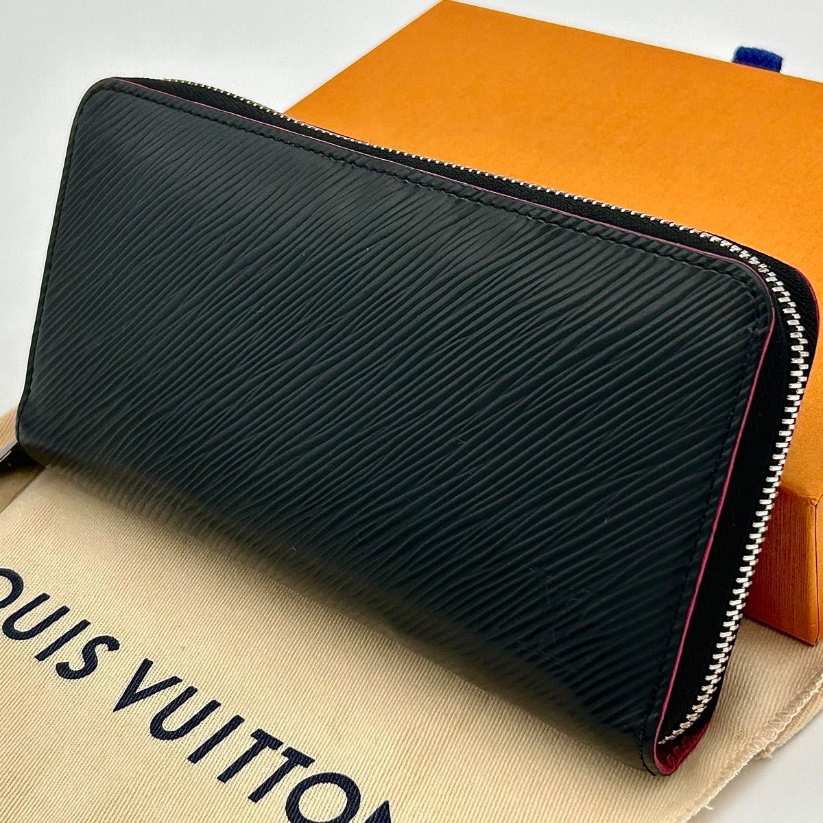 LOUIS VUITTON ルイヴィトン エピ ジッピーウォレット 長財布 LOUIS VUITTON ルイヴィトン エピ ジッピーウォレット 長財布