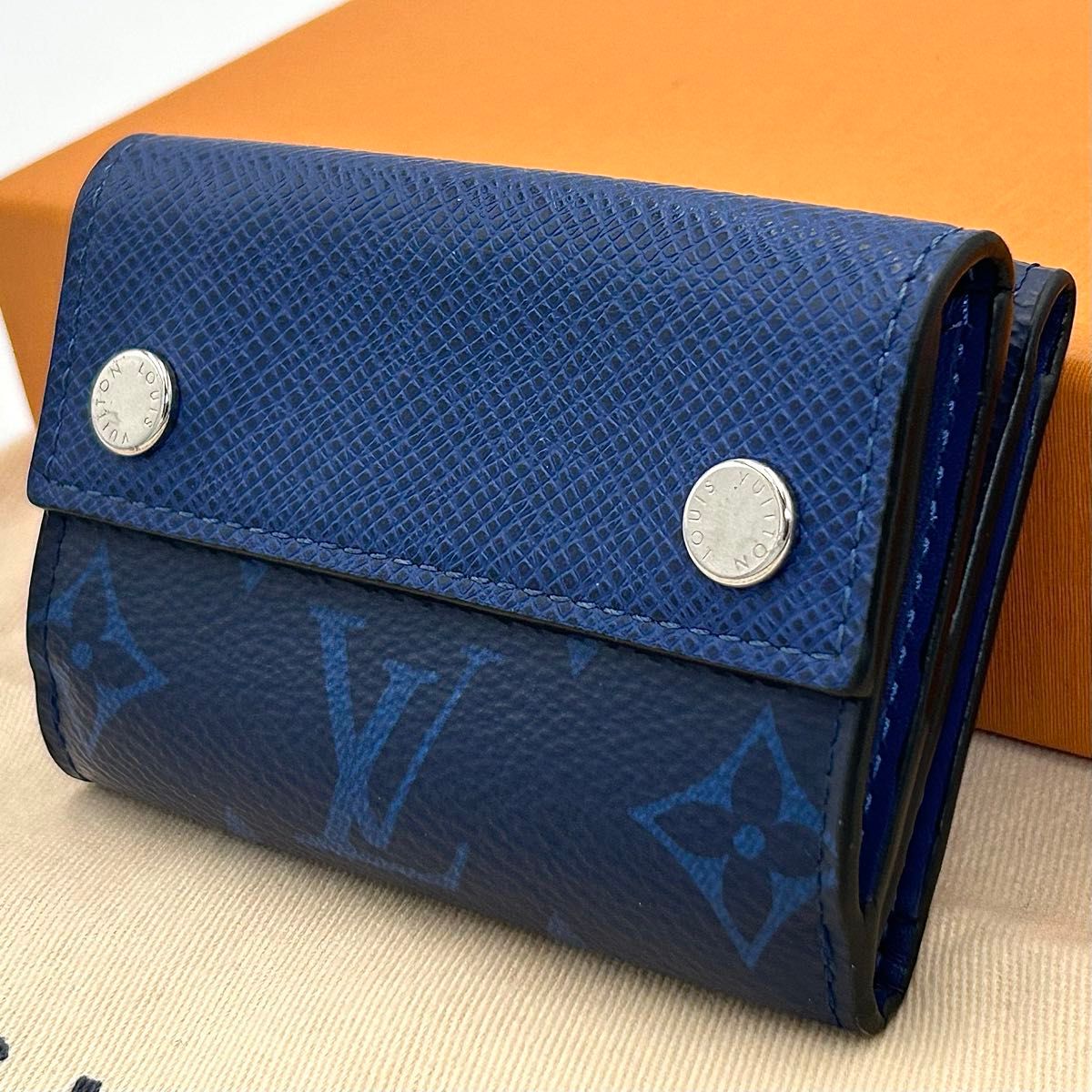 LOUIS VUITTON ルイヴィトン タイガラマ 三つ折り財布 LOUIS VUITTON ルイヴィトン タイガラマ 三つ折り財布