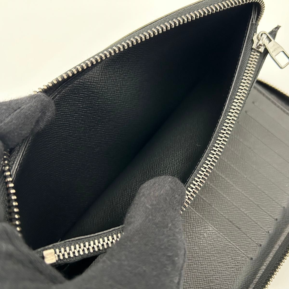 LOUIS VUITTON ルイヴィトン モノグラム エクリプス 長財布 LOUIS VUITTON ルイヴィトン モノグラム エクリプス 長財布