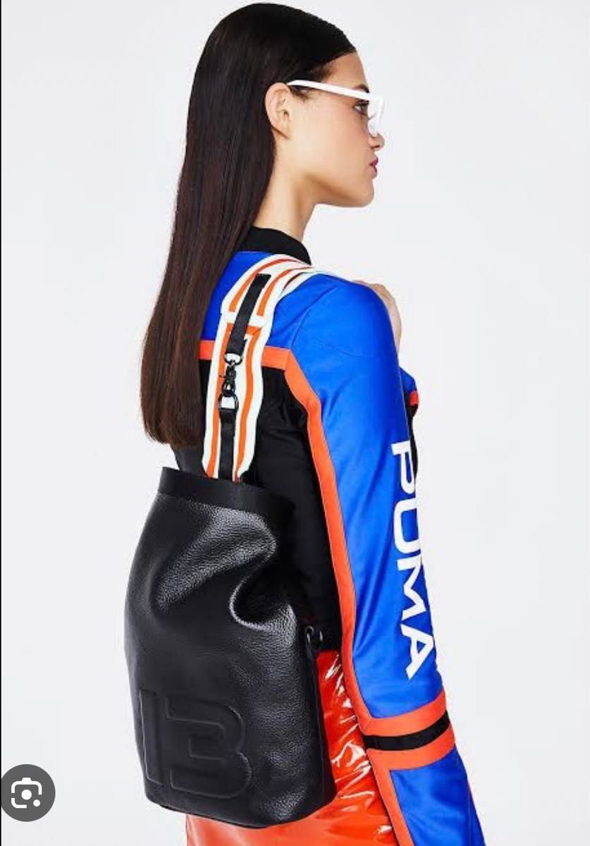 希少 FENTY PUMA by Rihanna ポーチバッグ レザー|Yahoo!フリマ 希少 FENTY PUMA by Rihanna ポーチバッグ レザー|Yahoo!フリマ