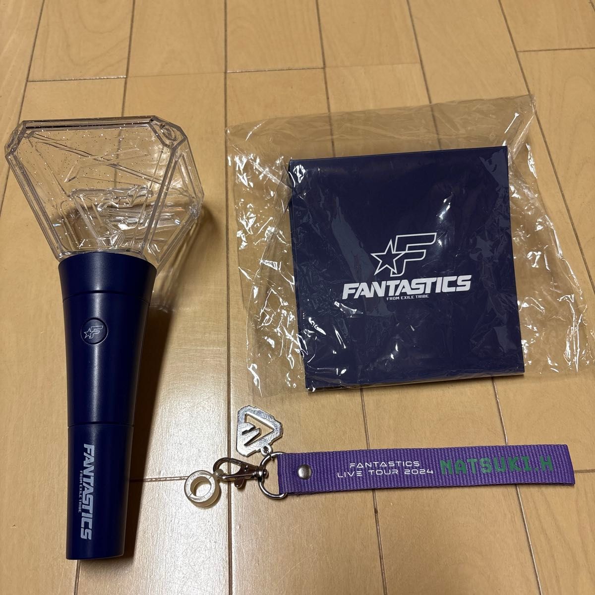GW値下げ FANTASTICS ペンライト スティックライト フラッグ GW値下げ FANTASTICS ペンライト スティックライト フラッグ