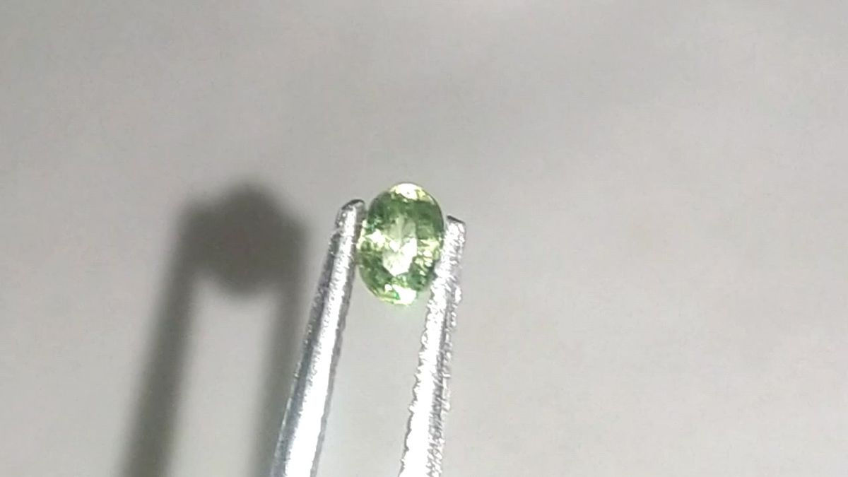 マダガスカル産 0.31ct 天然デマントイドガーネット ルース