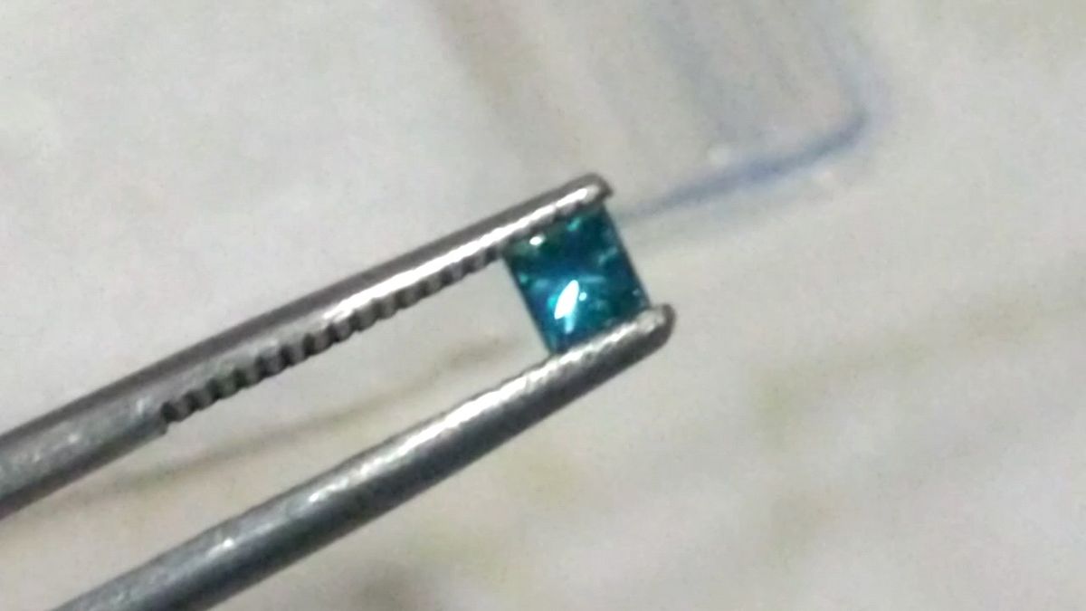 0.177 ct 天然ダイヤモンド ルース FANCY DEEP GREEN BLUE 中央宝石研究所ソーティング付