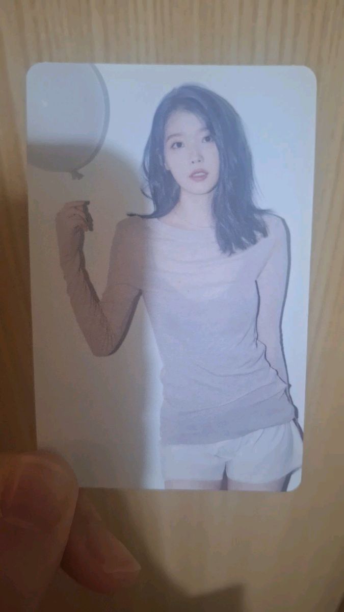IU love poem トレカ