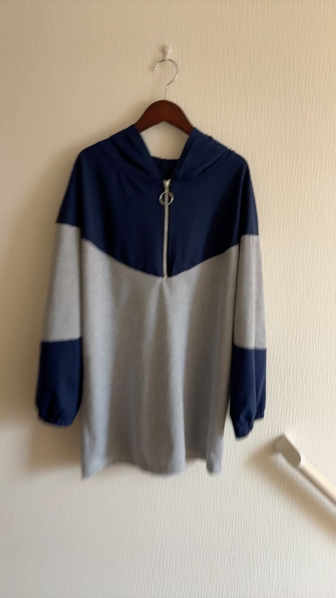 プルオーバー*バイカラーフーディーLサイズ