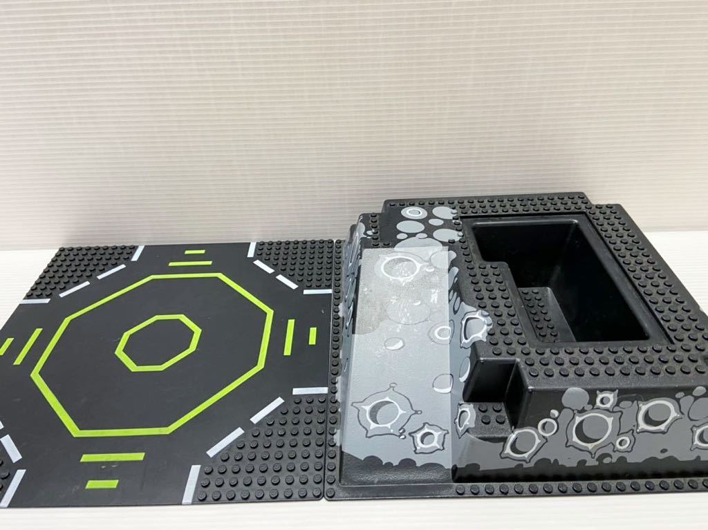 ☆立体基礎板☆ レゴ　ベースプレート　2枚セット　6988 宇宙基地　岩場　黒色　( LEGO 土台　宇宙シリーズ_画像1