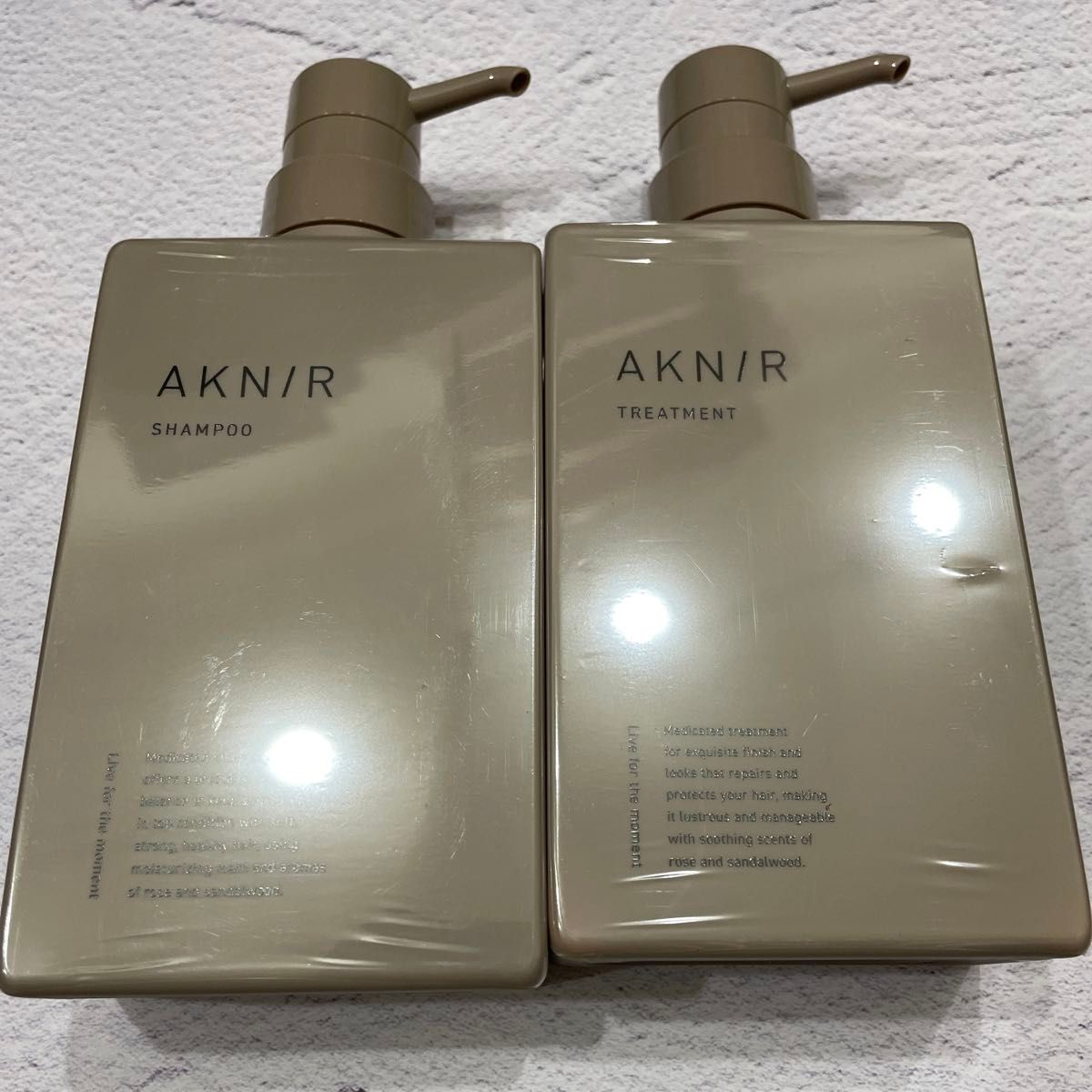 AKNIR アクニー ローズサンダルウッド シャンプー AKNIR アクニー ローズサンダルウッド シャンプー