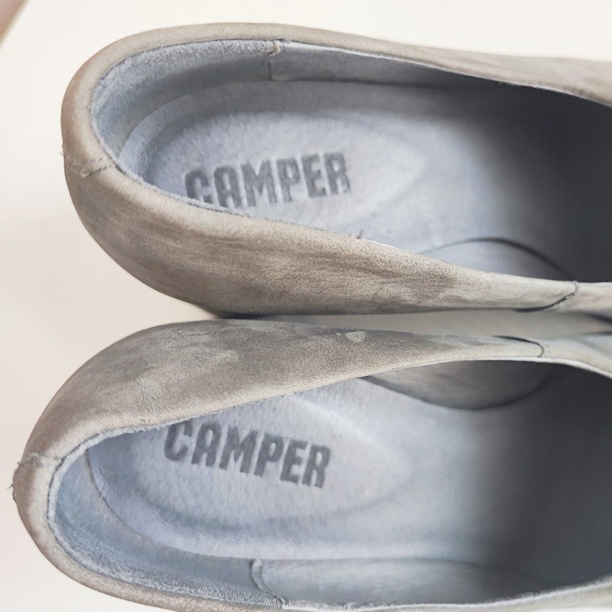 CAMPER カンペール パンプス 37 太ヒール スエード グレー 23 5 CAMPER カンペール パンプス 37 太ヒール スエード グレー 23 5