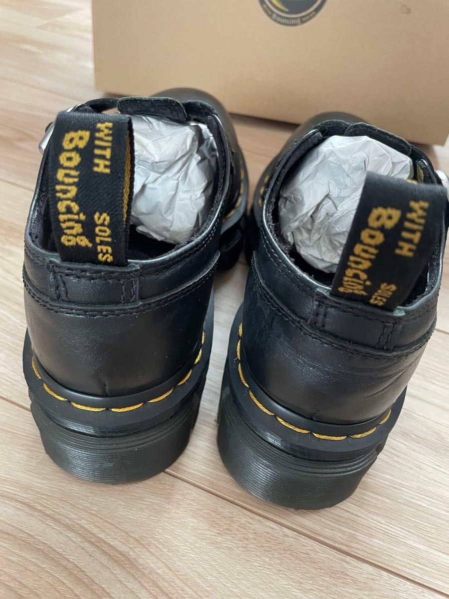 Dr Martens ドクターマーチン AUDRICK Tバー シューズ UK4 24cm Dr Martens ドクターマーチン AUDRICK Tバー シューズ UK4 24cm