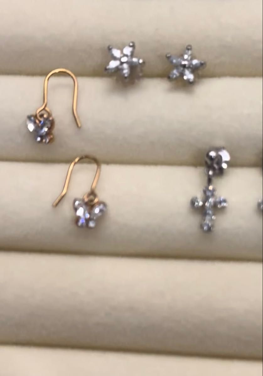 ピアス6種セット キラキラ系ジルコニア ブラックフープ ピアス