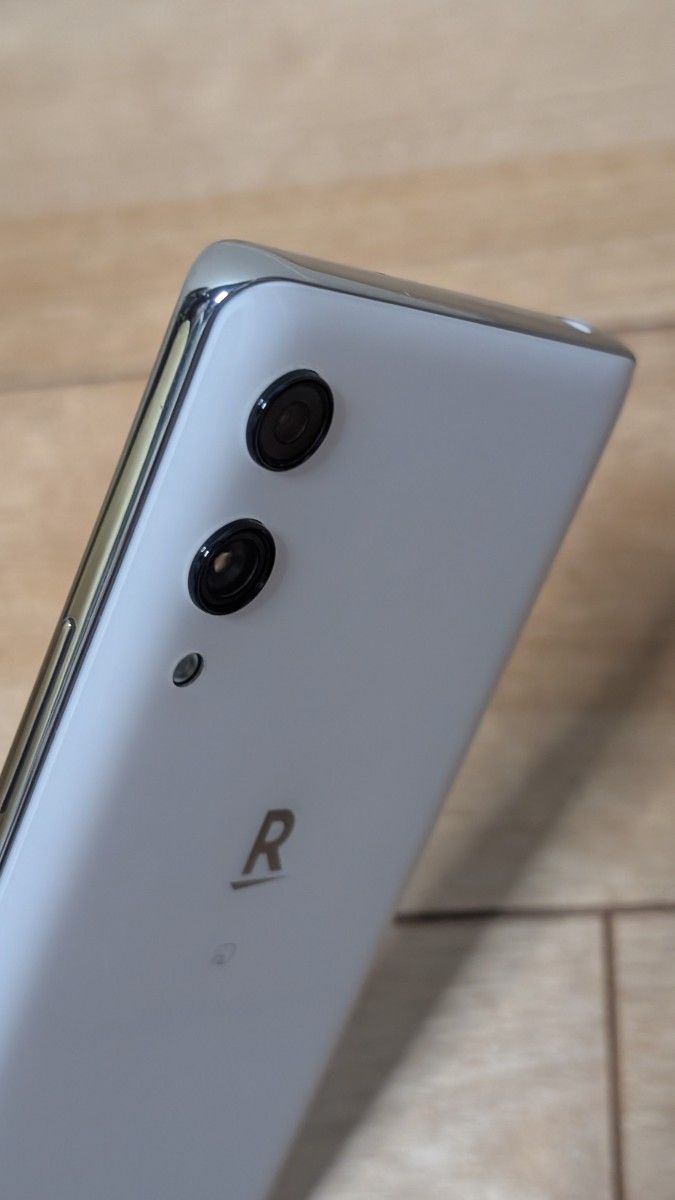 美中古 Rakuten Hand P710 64GB ホワイト|Yahoo!フリマ(旧 美中古 Rakuten Hand P710 64GB ホワイト|Yahoo!フリマ(旧