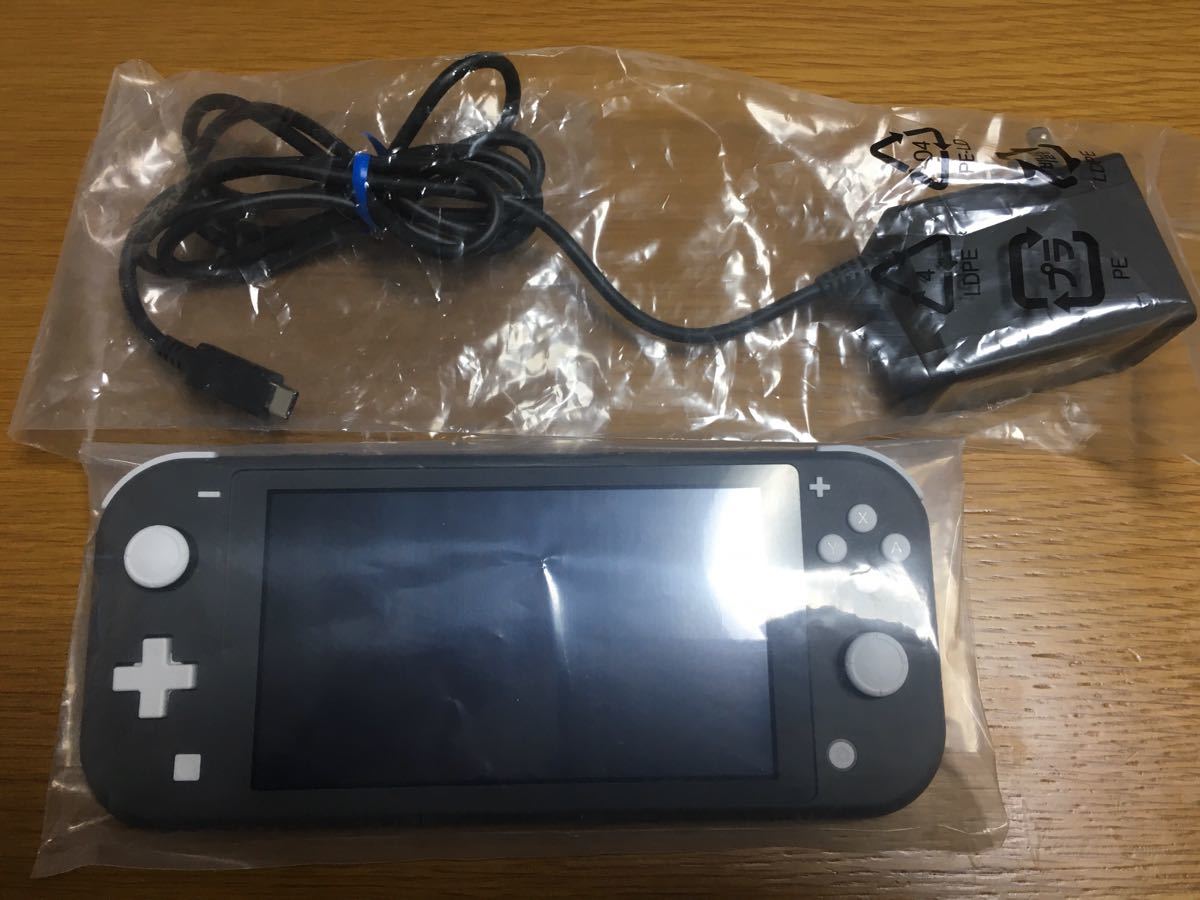 美品ライト中古 本体ニンテンドースイッチライト任天堂スイッチ