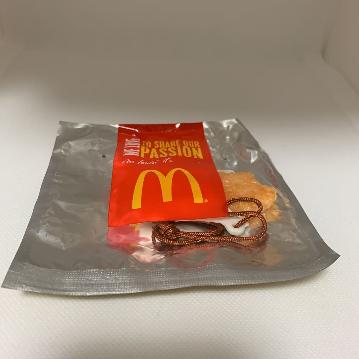 (新品未使用)激レア マクドナルド 美味しそうなハッシュポテト型ストラップ 新品未使用)激レア マクドナルド 美味しそうなハッシュポテト型