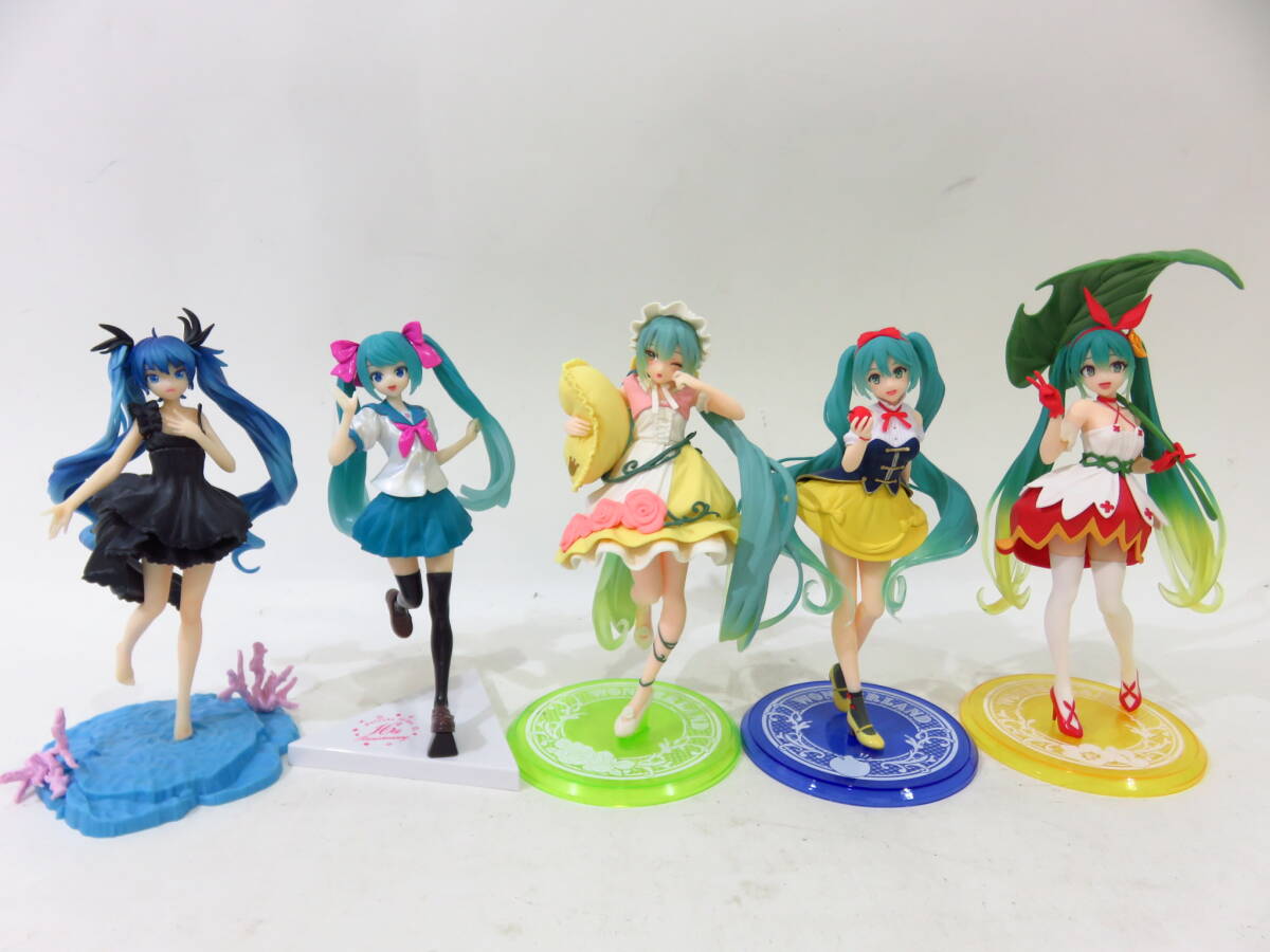 n9636k 【現状品】 21個セット 美少女フィギュア まとめ 初音 n9636k 【現状品】 21個セット 美少女フィギュア まとめ 初音