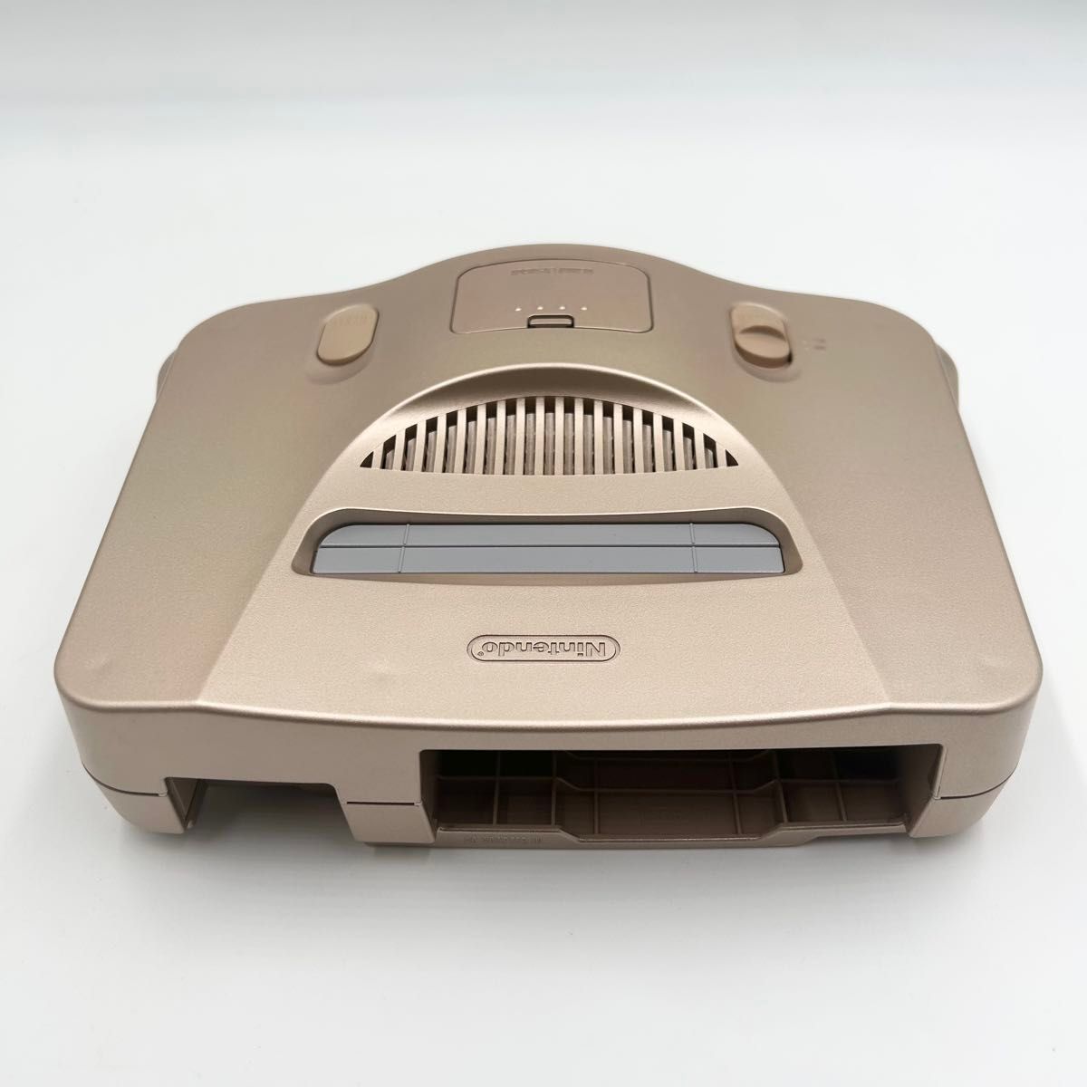 極美品 NINTENDO64 NUS-001 限定カラー ゴールド ニンテンドー 極美品 NINTENDO64 NUS-001 限定カラー ゴールド ニンテンドー