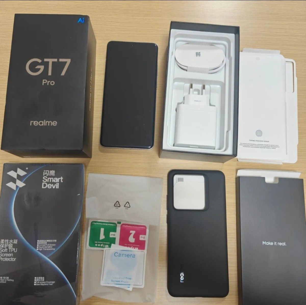 realme GT7 pro 12/256GB チタン グローバルROM(ロシア版 realme GT7 pro 12/256GB チタン グローバルROM(ロシア版